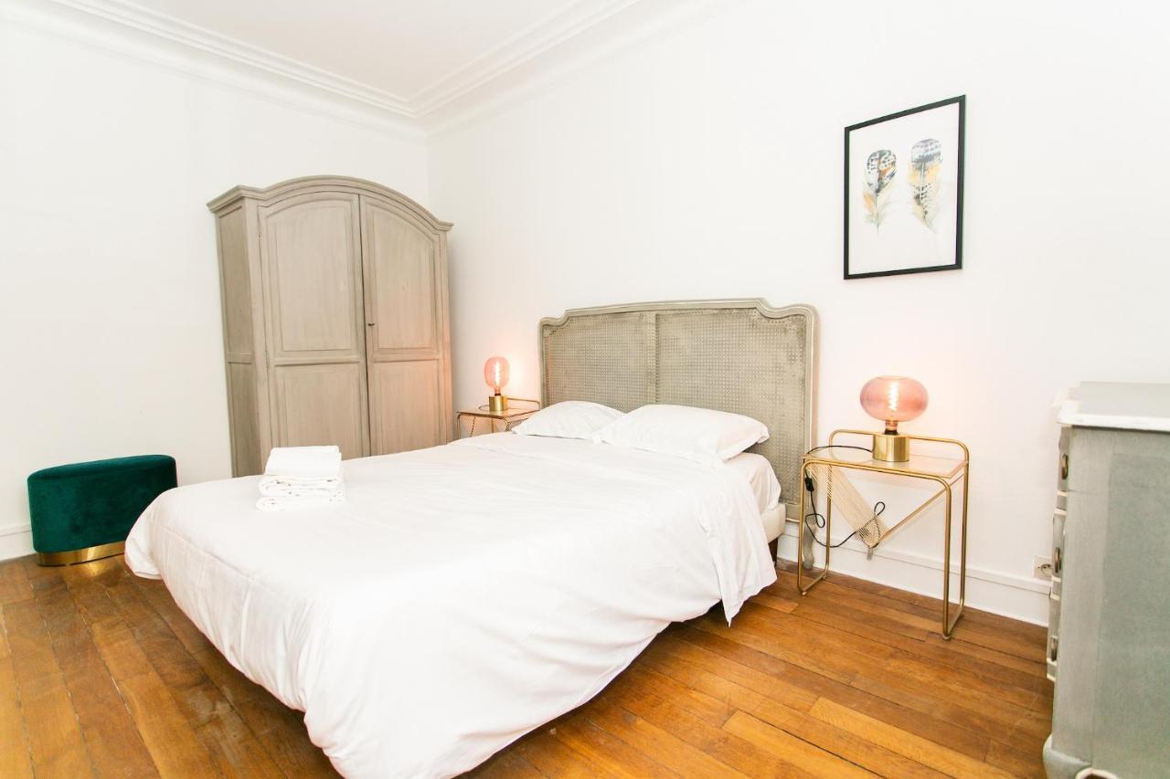 Private Apartment St Germain-Le Bon Marche Paris Luaran gambar